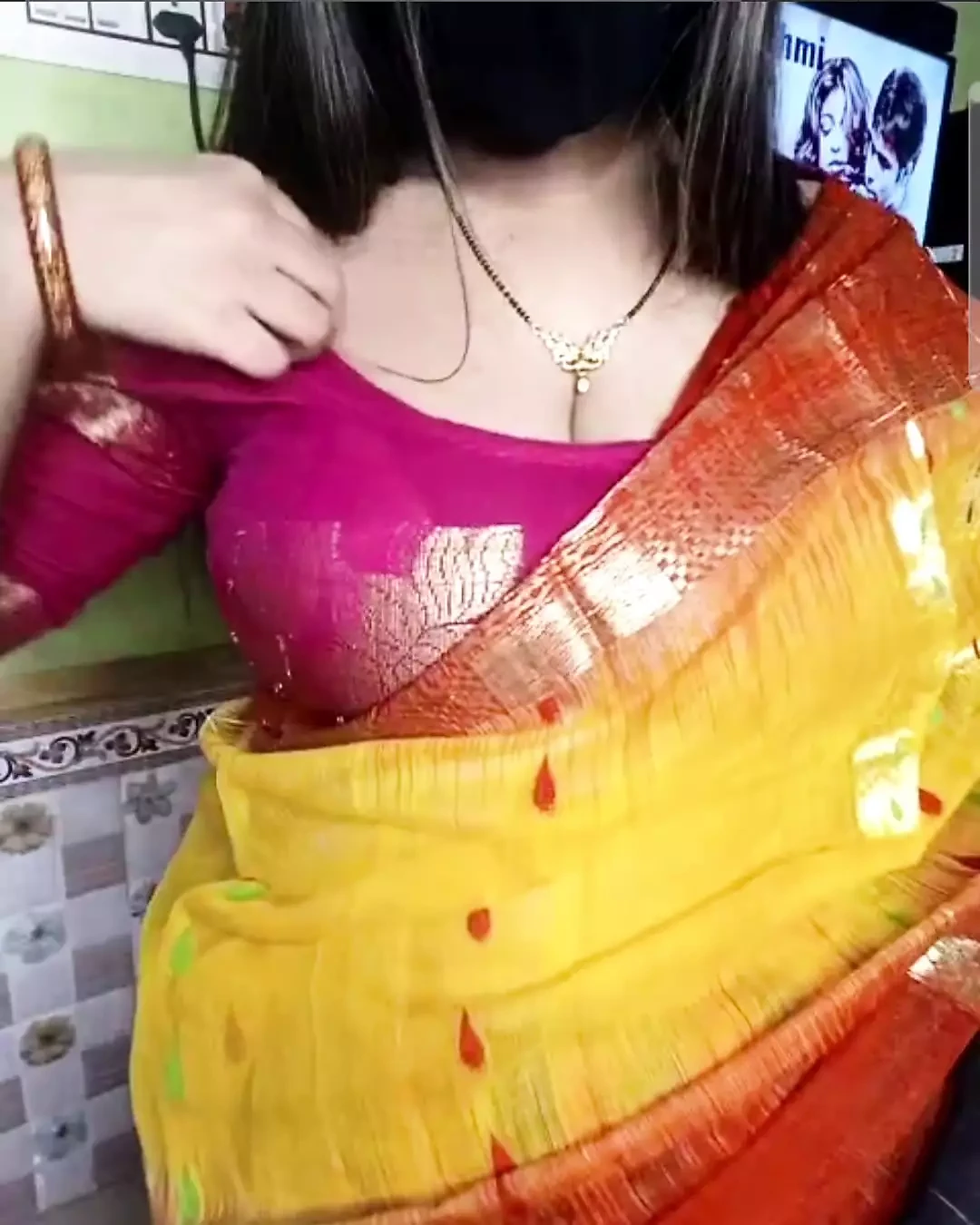 Bhabi ne completo sexy mud me desnudo dance kiya nuevo shadi pen kar