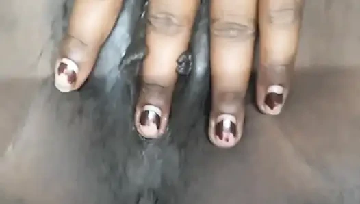 Yeni evli tatminsiz yenge ıslak amcığı parmaklıyor orgazm mastürbasyonu