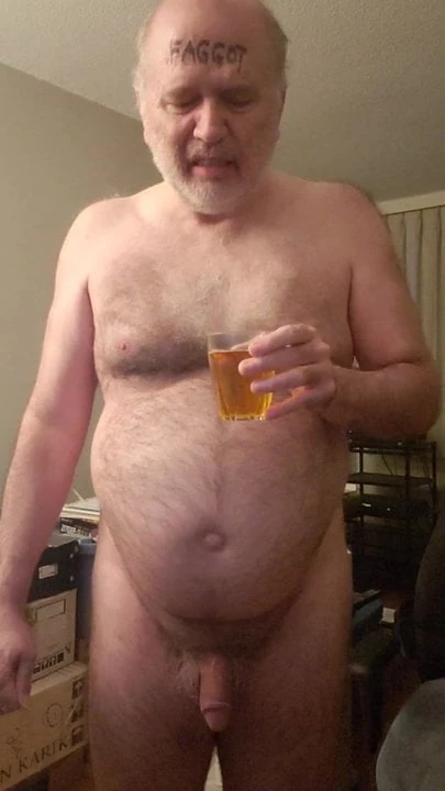 Faggot Drinking its own pee