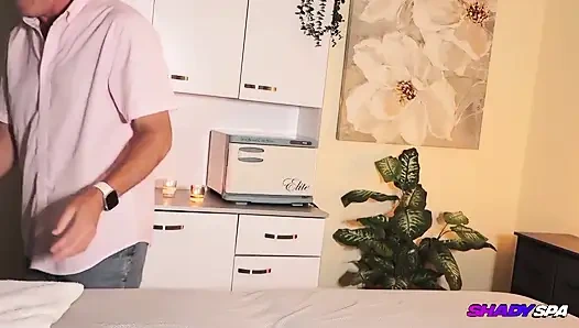 Sommer renee tiefe gewebe-erotische massage