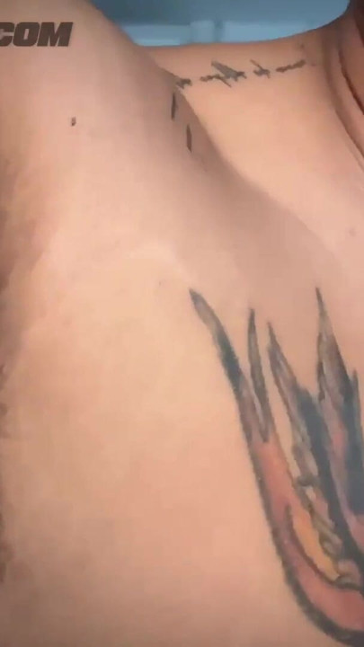 崇拜汗湿的腋窝和西班牙的 precum 射精 |剪辑 2