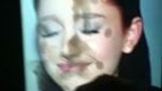 Камшот на лицо Ariana Grande