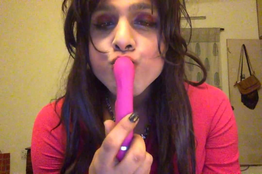 Sissy dildo sucking