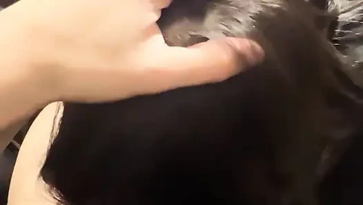 Gadis mungil 18 tahun, rekaman smartphone ultra-realistis. Disimpan ke rol kamera! Video pulang sekolah