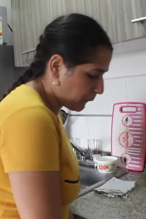 Horny Stepmom Gives Viegra to Her Stepson- Porn Jan Spanish