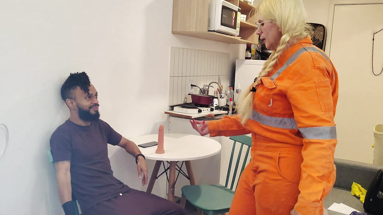 Mini Zinho Contratou O Serviço De Desentupidora No Final Apareceu Uma Linda Mulher