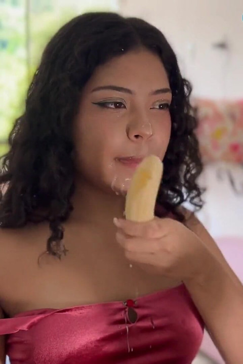 Obsesi baruku ashley amber - coba lihat apa yang dia lakukan dengan pisang ini