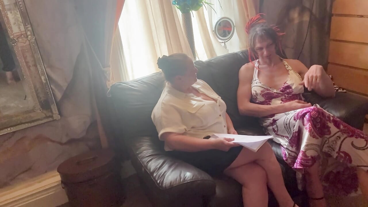Domina Satana Interviews the fabulous Jasmine_Dlight