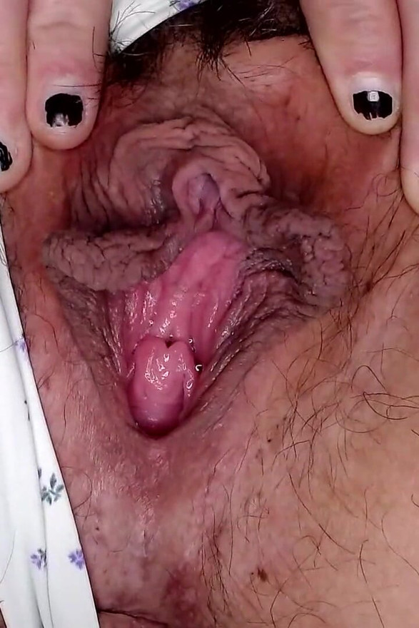 Long Meaty Labia Pussy Lips Gape Stretch