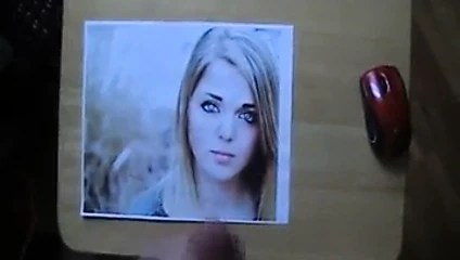 Tribute to SexyJordan: on her face!