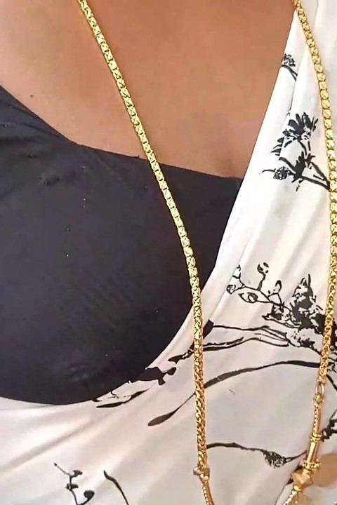 妻子从阴户流出达到高峰高潮 - 1