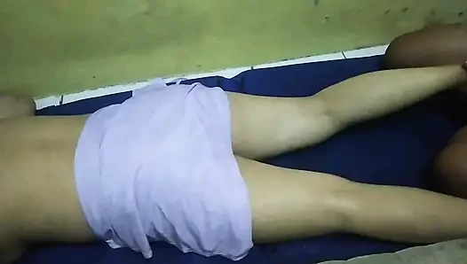 Üvey anne'nin amını emiyor tatlı dişi