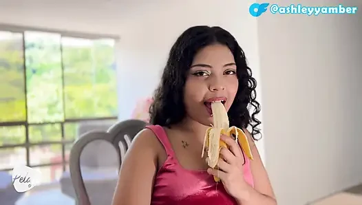 ASHLEY AMBER: My New Obsession - Check Out What She Does With This Banana