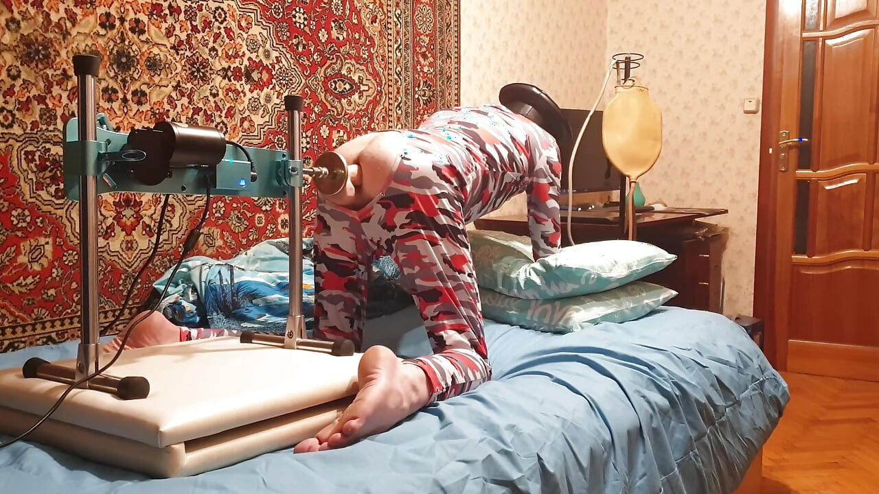 Hot Sasha Earth having sex with a Fucking machine amateur