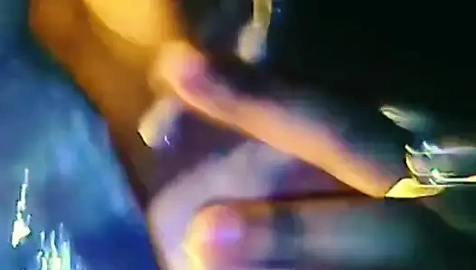 Сюрприз с мороженом из клубники!