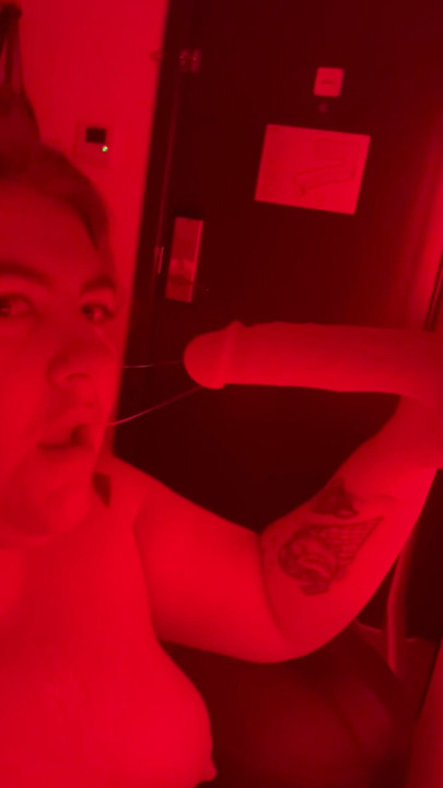 Messy dildo deepthroat