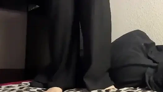 Богиняx трет мою киску, пока я не кончу