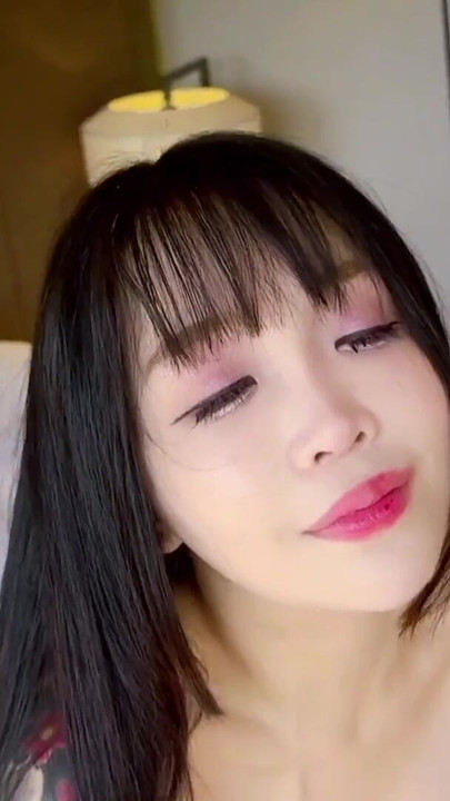 Mini dj Sakura büyük göğüslerini kontrol edemiyor yüzümü tokatlıyor | Klip 1