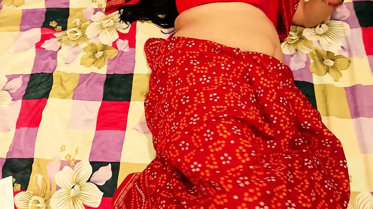已婚继妹给老公戴绿帽，被继兄干