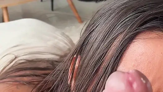 Первый анальный кастинг - брюнетка Gostosa в хардкорном экшене раком и миссионерской позе в видео от первого лица