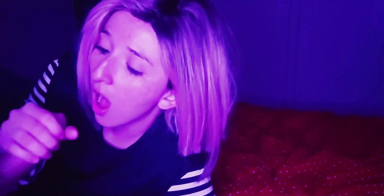 Passionate Sex with a Tinder Date