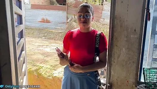 Dia datang ke rumah saya untuk memberitakan Firman dan saya mengajarinya firman saya.