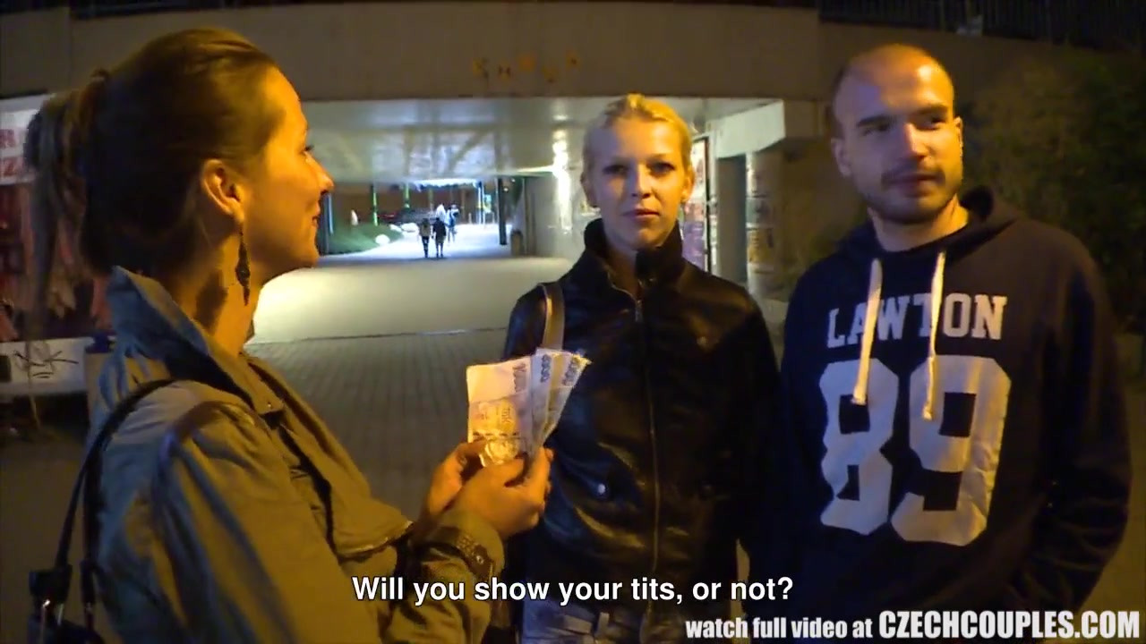 Gf交換のためにお金を稼ぐ美しいチェコ人ペア