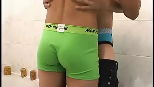 Latin Twinks Fabio and Frank Bareback