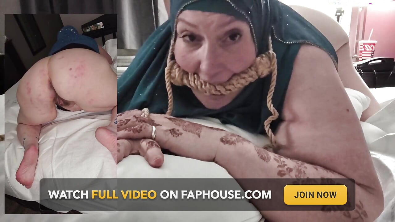 Hijabi - paralizado culo bdsm desde ambos ángulos