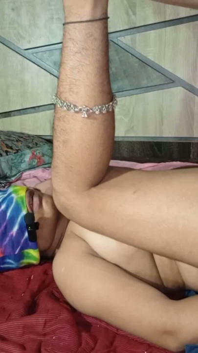 desi bhabhi ne squirt se devar ko nehla diya chudai ke waqt Hindi HD video sex | Clip 1