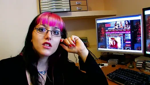 computer freak gets analized!!!