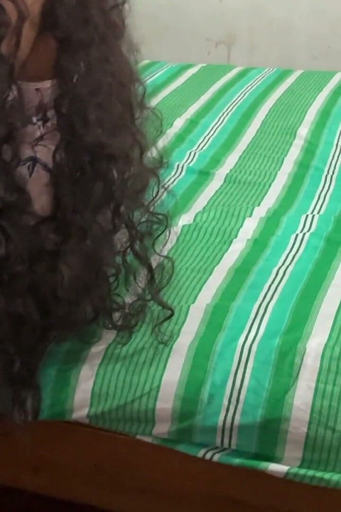 Young Sri Lankan Woman Having Sex While Bathing