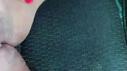 Public masturbate my pussy in the car wash, my husband's handjob in traffic! Part 1