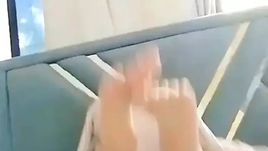 Çok zengin mastürbasyon yapıyorum kendime nasıl dokunduğumu seviyor musun çok zengin