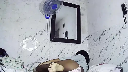 Симпатичная очень сексуальная девушка