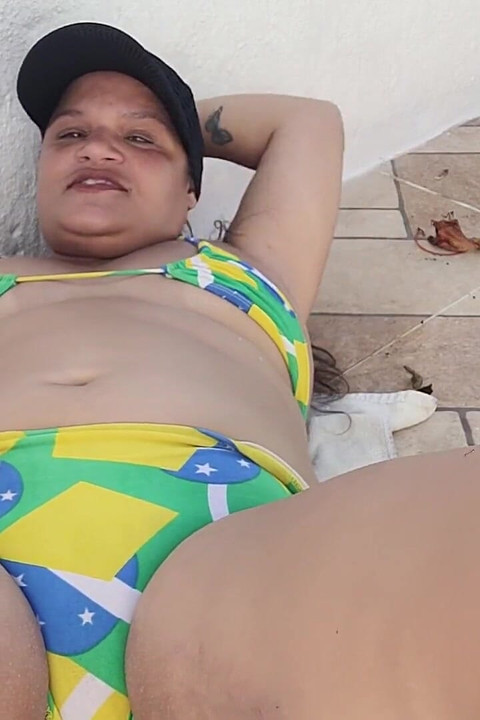 شاب سعيد 2026