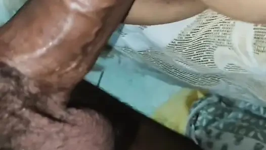 Ateşli yenge devar ile masaj istiyor ve devar onu sikiyor ve memnun yenge, tam Hintçe viral video