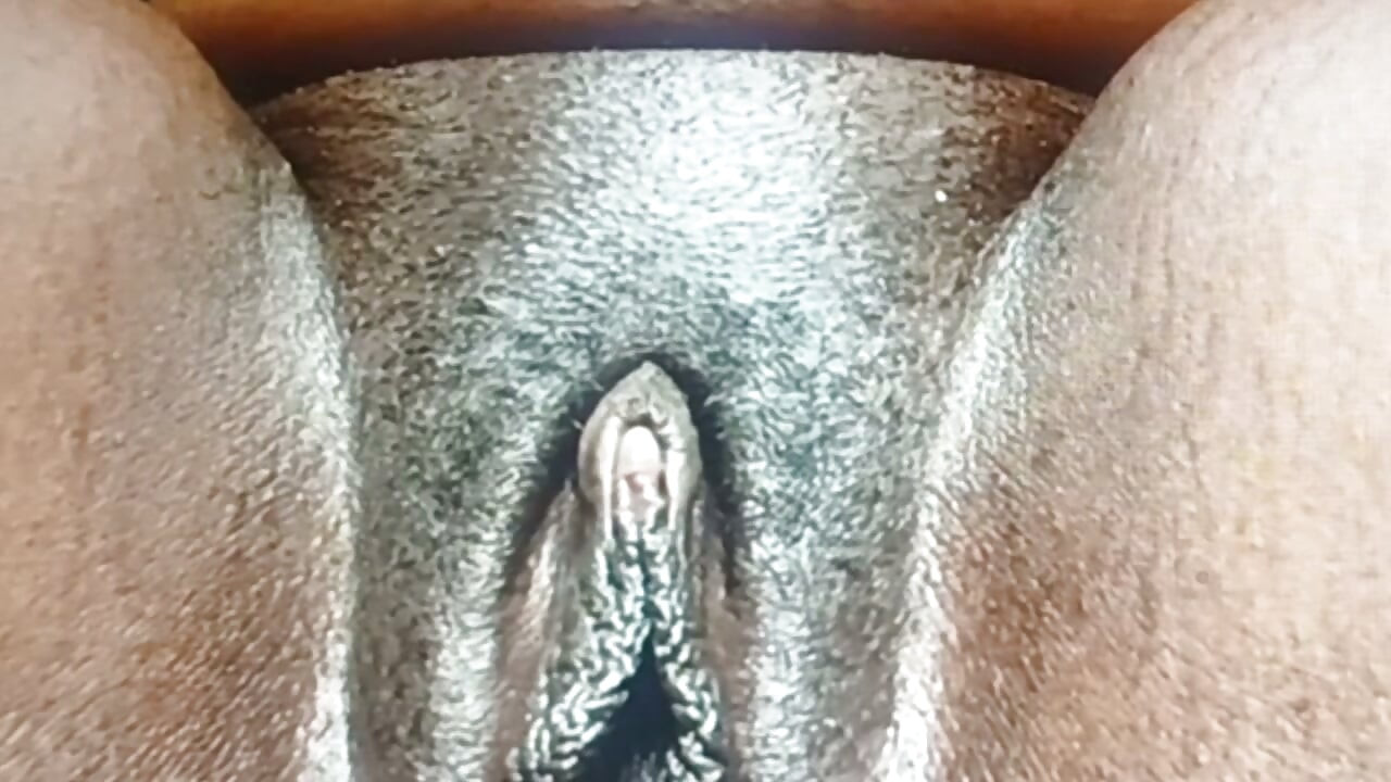 Femme burundaise : découverte du plaisir féminin et du clitoris »