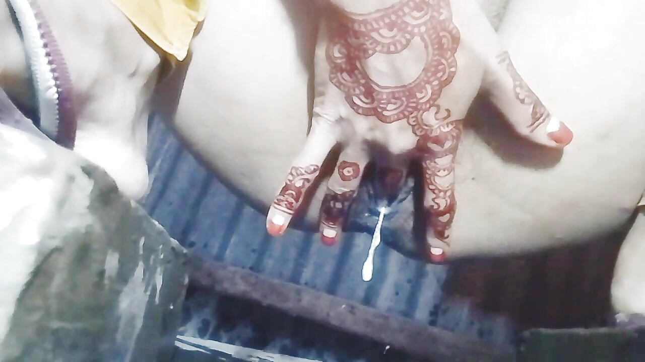 Bengali girlfriend before going to College