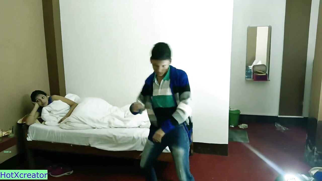Indian Beautiful Girl Enjoying Sex with 18yo New Boy - Indian XXX