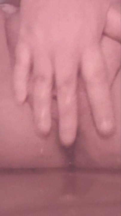 Rubbing my clit until I squirt