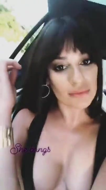 ली मिशेल के गर्म boobage