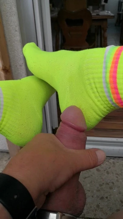 Cum on pinksocks