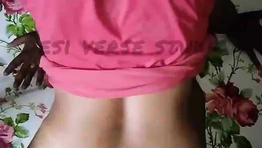 Hintli kız anal seks yapıyor ve misyoner pozisyonunda sikişiyor