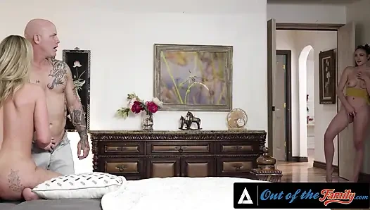 Seks terlarang - everlyhaze kepergok sama ayah tirinya sebelum seks threesome liar