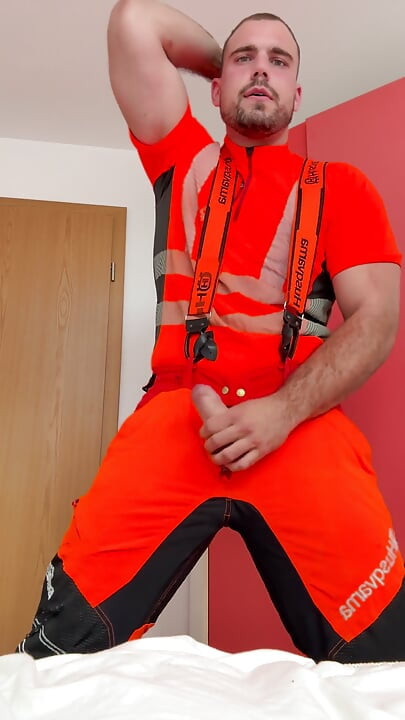 Lumberjack in Hivis Jerks His Huge Cock and Muscle Worship