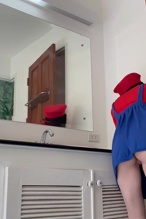 Senhorita Mario Dildos em foda dura e gozada interna