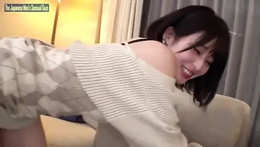 Istri dewasa kewalahan karena menginginkan wanita yang sudah menikah di akhir dua puluhan mendorong batas gairah Dapatkah Anda menanganinya?