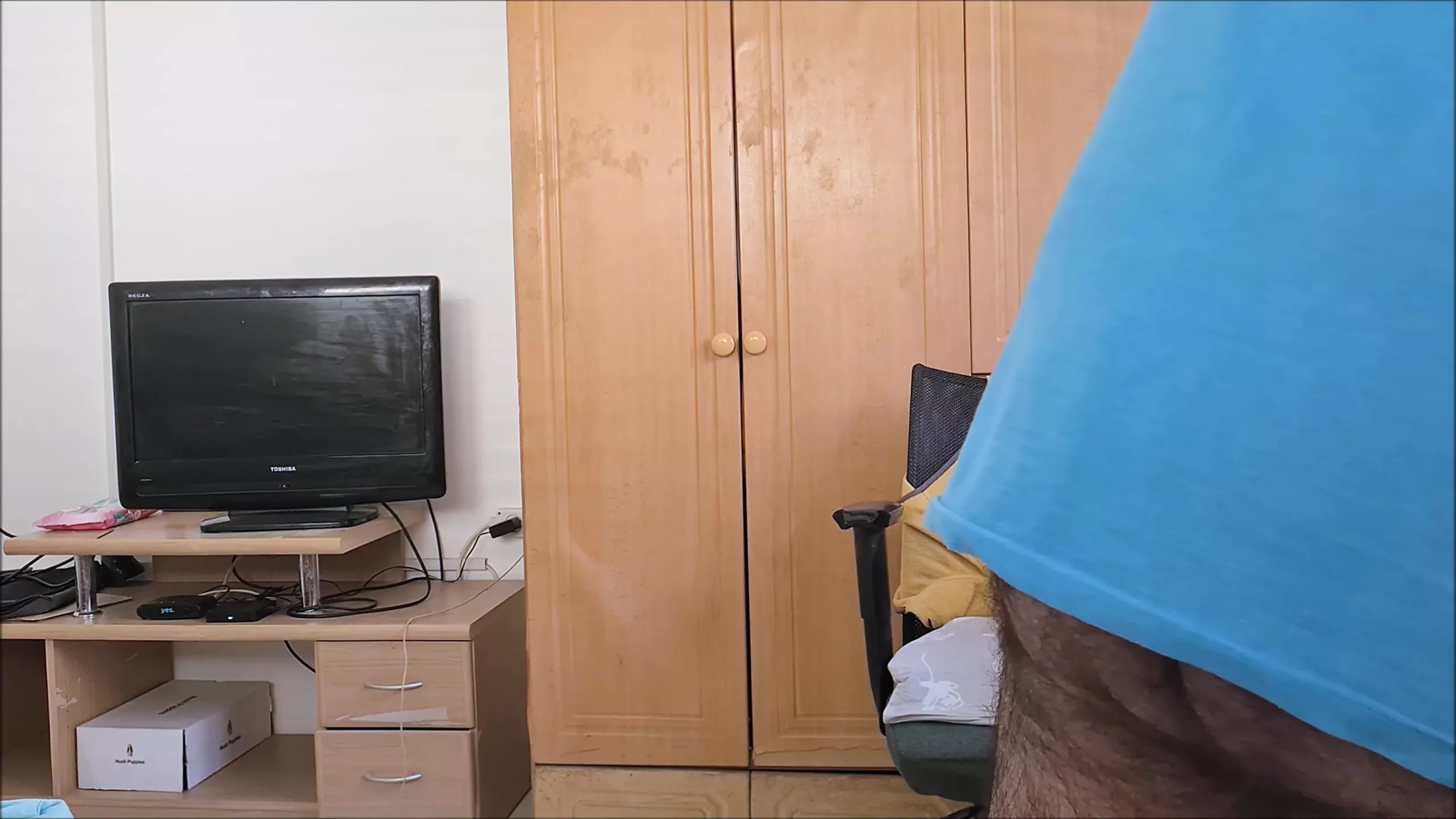Called in Sick. Stayed Home. Felt Like Cumming. Opened My Cam. Came.