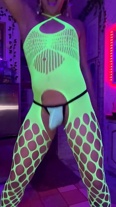 Let's Rave Babycakes